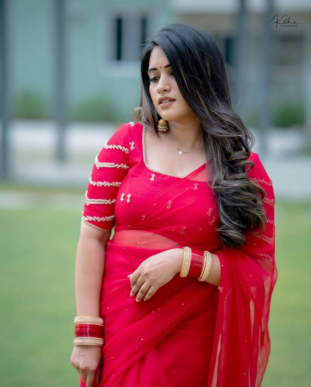 TOLLYWOOD ACTRESS SRAVANTHI CHOKARAPU IMAGES IN RED SAREE BLOUSE 9